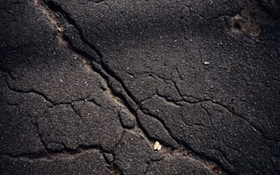 Top 5 Signs It’s Time to Replace Your Asphalt Driveway in San Antonio